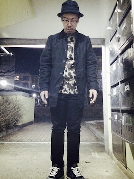 「Carhartt WIP（カーハートダブリューアイピー）のアイテム（トレンチコート）」を使った、Shinji Aokiさん（メンズ・177cm）の冬コーディネート