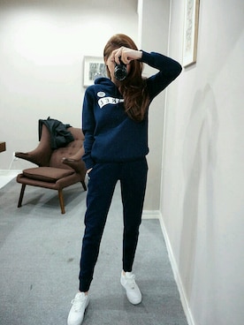 「chuu（チュー）のアイテム（トップス）」を使った、mossbeanさん（レディース・165cm）の春コーディネート