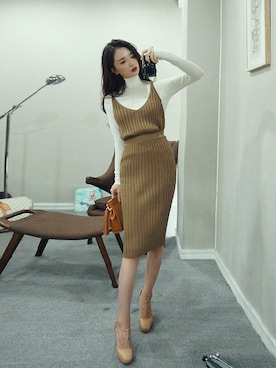 「アイテム（トップス、ブラウン系）」を使った、mossbeanさん（レディース・165cm）の秋コーディネート