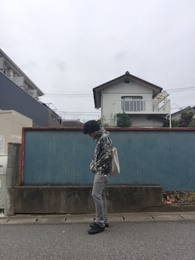 「UNDERCOVER（アンダーカバー）のアイテム（バッグ）」を使った、randolejdkaさん（メンズ・168cm）の秋コーディネート