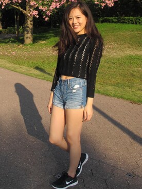 「Abercrombie&Fitch（アバークロンビーアンドフィッチ）のアイテム」を使った、Kristy Kwokさん（レディース・168cm）の冬コーディネート