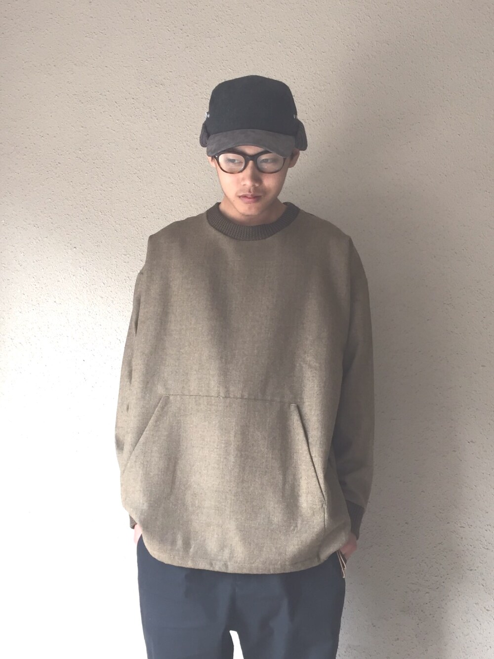 「Dulcamaraのアイテム（その他トップス、ホワイト系）」を使った、TAISEI KUBOTAさん（メンズ・172cm）の秋コーディネートの1枚目の写真