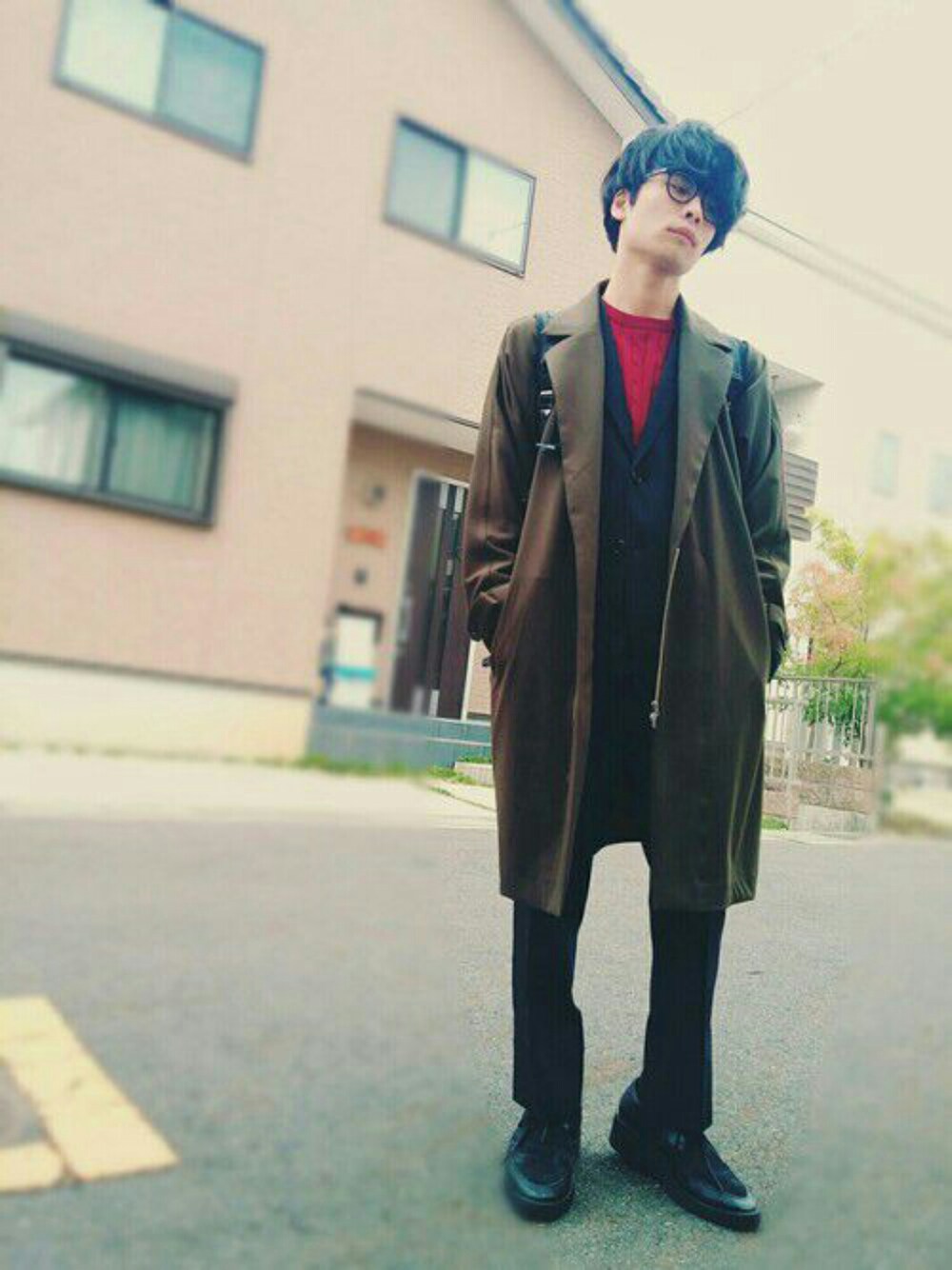「JOHN LAWRENCE SULLIVAN、コクーンコート、LAD MUSICIAN、メガネ男子、iroquois、alfredoBANNISTER、秋冬コーデ」｜「OLIVER PEOPLESのRILEY-P-CF 48（メガネ、ブラック系）」を使った、残響ロックさん（メンズ・167cm）の秋コーディネートの1枚目の写真