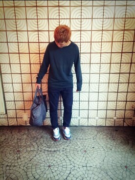 「H&M（エイチ・アンド・エム）のアイテム（スウェット、グリーン系）」を使った、よしきさん（メンズ・175cm）の秋コーディネート