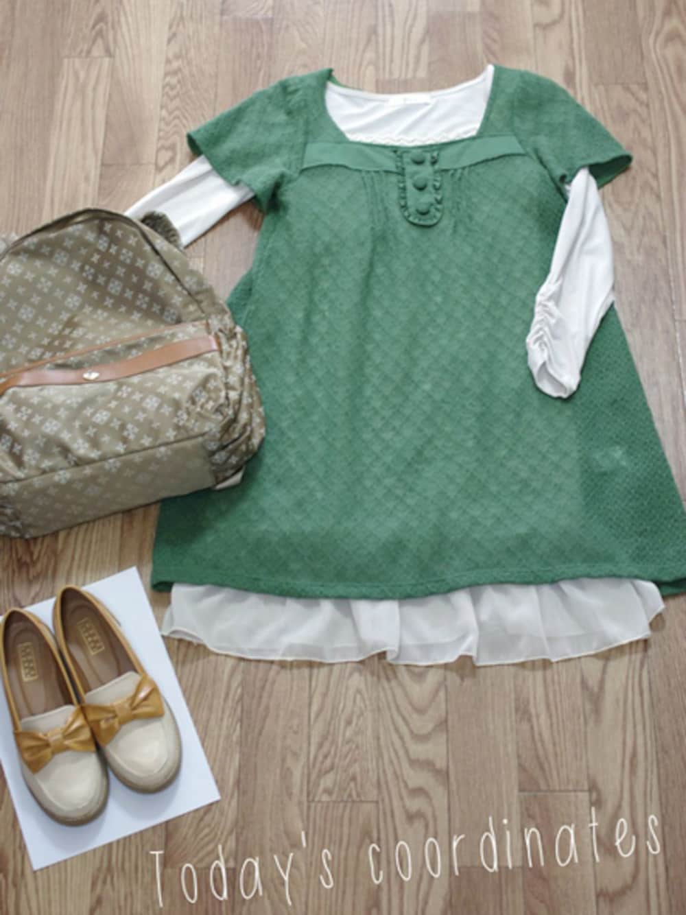 「ワンピース、リュック、ローファー、LOWRYS FARM、リボン、grove、 モノグラム、 russet、レース、グレータイツ」｜「russetのモノグラムリュック【travel】【leisure】（バックパック/リュック）」を使った、clover*さん（レディース・154cm）の春コーディネートの1枚目の写真