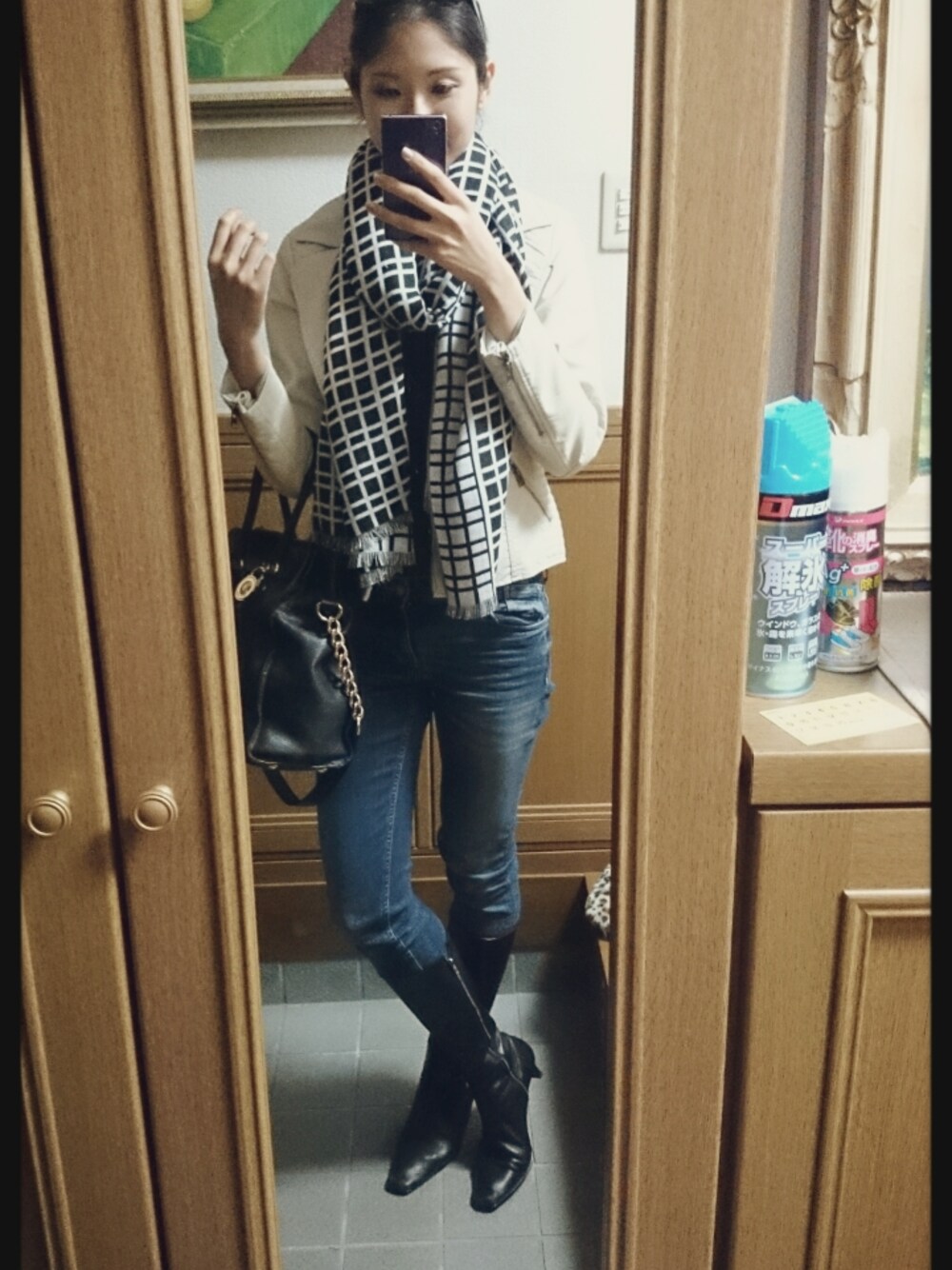 「BANANAREPUBLIC 、ZARA、marksandspencer、MichaelKors」｜「ZARAのアイテム（デニムパンツ、ブルー系）」を使った、Hikkieeeeさん（レディース・176cm）の春コーディネートの1枚目の写真