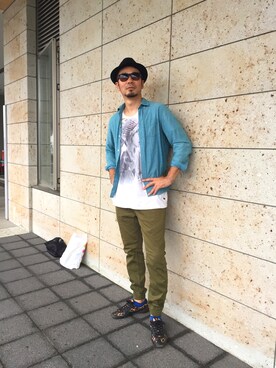 「UP START（アップスタート）のアイテム（パンツ）」を使った、GOSSHIさん（メンズ・180cm）の秋コーディネート