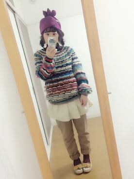 「ボリュームニット」｜「アイテム（キャップ）」を使った、アカネ混柄問さん（レディース・148cm）の秋コーディネート