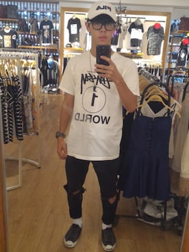 「STUSSY（ステューシー）のアイテム（アクセサリー）」を使った、mingさん（メンズ・175cm）の夏コーディネート