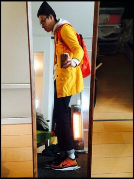 「NIKE（ナイキ）のアイテム（スニーカー、オレンジ系）」を使った、Tさん（メンズ・188cm）の冬コーディネート