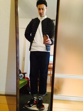 「NIKE（ナイキ）のアイテム（スニーカー、オレンジ系）」を使った、Tさん（メンズ・188cm）の冬コーディネート