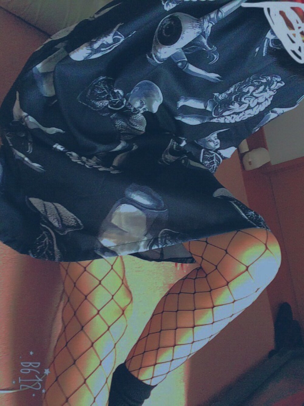 「病み、エロカワ、黒」｜「Drag Honeyのアイテム（ワンピース/ドレス、ブラック系）」を使った、ﾁ ﾗさん（レディース・163cm）の秋コーディネートの1枚目の写真