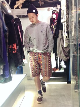 「sweatshirt」｜「アイテム（帽子）」を使った、Paak Chanさん（メンズ・173cm）の冬コーディネート