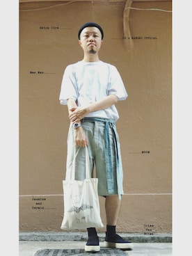 「MSGM（エムエスジーエム）のアイテム（デニムパンツ）」を使った、Paak Chanさん（メンズ・172cm）の秋コーディネート