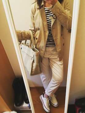 「H&M（エイチ・アンド・エム）のアイテム（その他パンツ、ホワイト系）」を使った、marikoさん（レディース・162cm）の春コーディネート