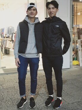 「FILA（フィラ）のアイテム（ダウンジャケット/コート）」を使った、Ruo Dayoさん（メンズ・179cm）の春コーディネート