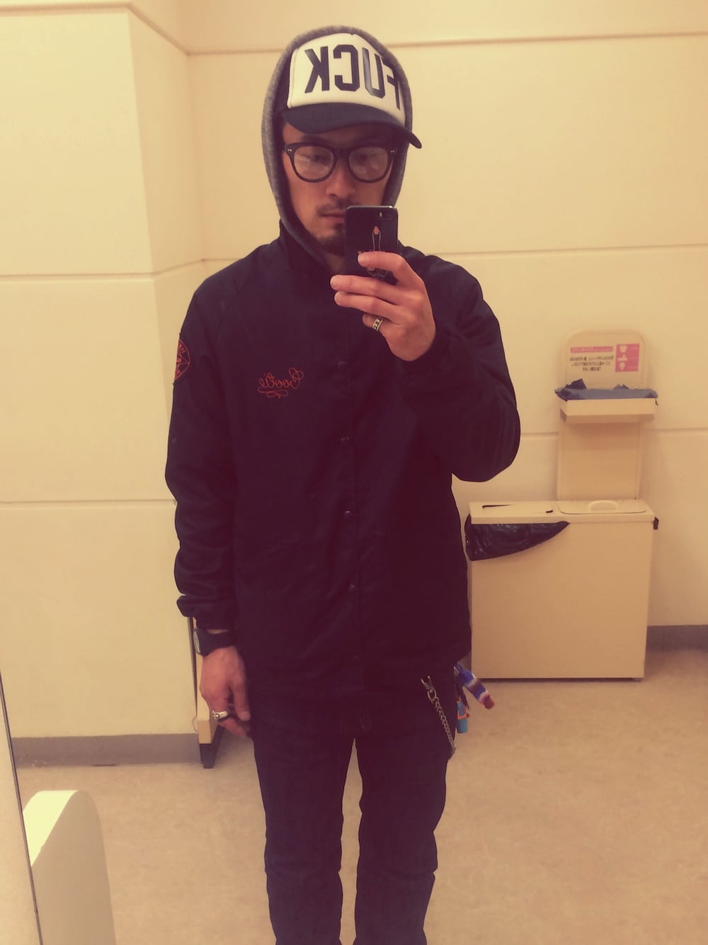 「WACKO MARIA 、COOTIE、RED WING、RED WING〜なんでもzuフェス」｜「PORTERのWACKO MARIA 2013SS 「FUCK」CAP（キャップ、ブラック系）」を使った、けいちさん（メンズ・174cm）の春コーディネートの1枚目の写真
