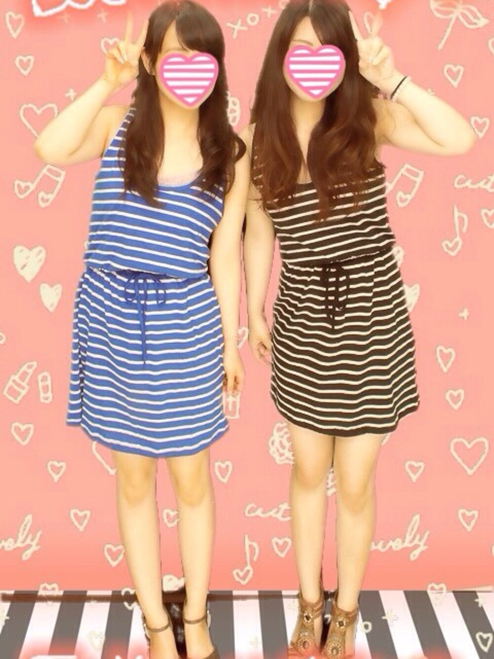 「双子コーデ、ボーダーワンピース」｜「FOREVER 21のアイテム（ワンピース、ブルー系）」を使った、Eriko さん（レディース・150cm）の冬コーディネートの1枚目の写真