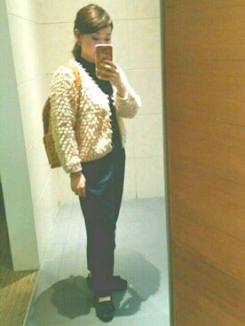 「UNIQLO（ユニクロ）のアイテム（Tシャツ/カットソー、ホワイト系）」を使った、めぐマイケルさん（レディース・157cm）の秋コーディネート