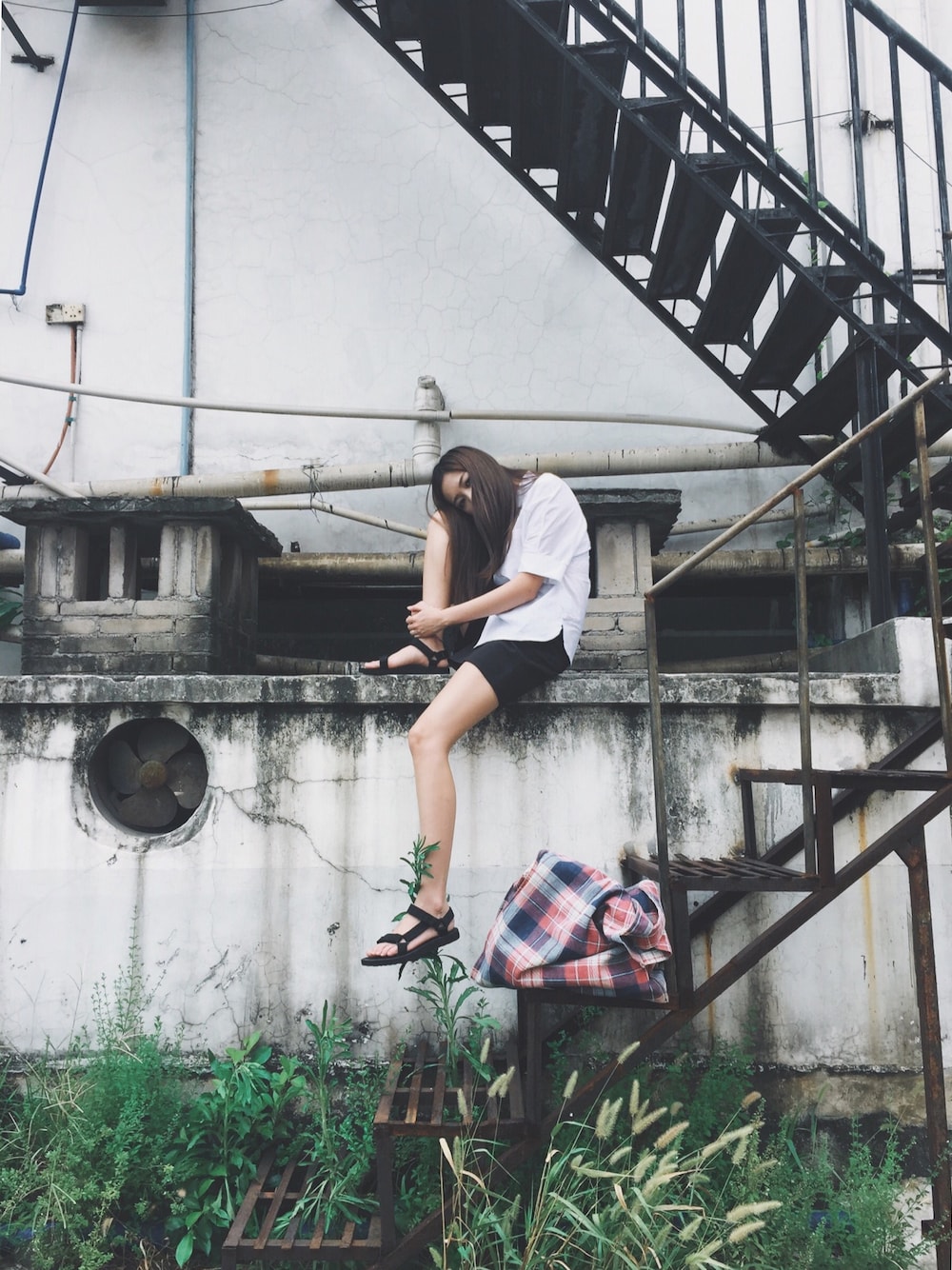 「TevaのTeva/テヴァ・テバ/ORIGINAL UNIVERSAL URBAN （サンダル、ブラック系）」を使った、ooahzさん（レディース・165cm）の冬コーディネートの1枚目の写真