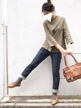 「BONTRE（ボントレ）のアイテム」を使った、Esmeralda（エスメラルダ）さん（レディース・160cm）の秋コーディネート