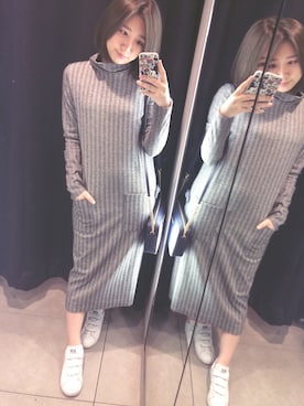 「アイテム（ボディバッグ/ウエストポーチ、ブルー系）」を使った、fatfat_Rubyさん（レディース・160cm）の冬コーディネート