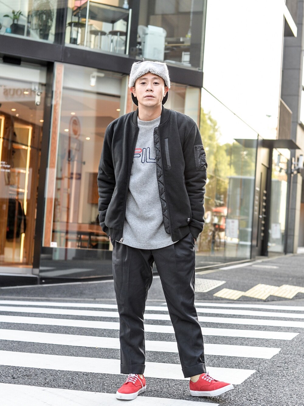 「STUSSYのアイテム（ミリタリージャケット、ブラック系）」を使った、ICCHOさん（メンズ・170cm）の秋コーディネートの1枚目の写真