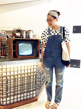 「NET（ネット）のアイテム（サロペット/オーバーオール）」を使った、Sunny Fanさん（レディース・170cm）の秋コーディネート