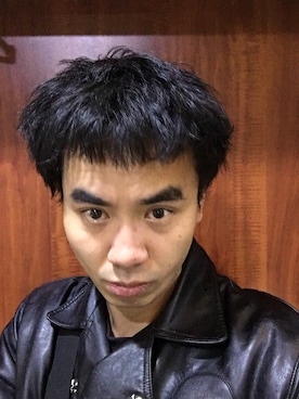 「PHILIPP PLEIN（フィリッププレイン）のアイテム」を使った、YB79 Gucci Yangboさん（メンズ・185cm）の冬コーディネート