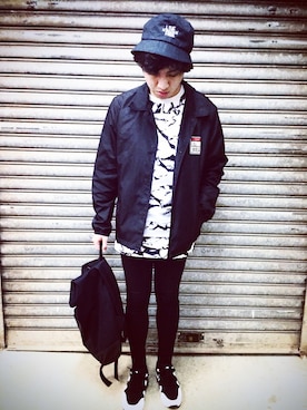 「TOPMAN（トップマン）のアイテム（バッグ）」を使った、KLeeさん（メンズ・173cm）の春コーディネート