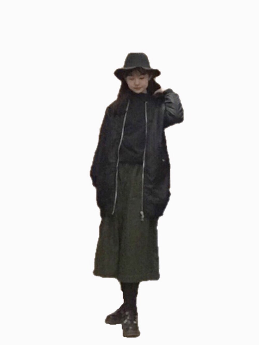 「chocoolateのアイテム（ダウンジャケット/コート、ブラック系）」を使った、_收敛水さん（レディース・168cm）の冬コーディネートの1枚目の写真