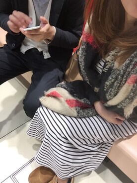 「ムートンブーツ」｜「アイテム（ポンチョ）」を使った、MaKi  tmoさん（レディース・168cm）の秋コーディネート