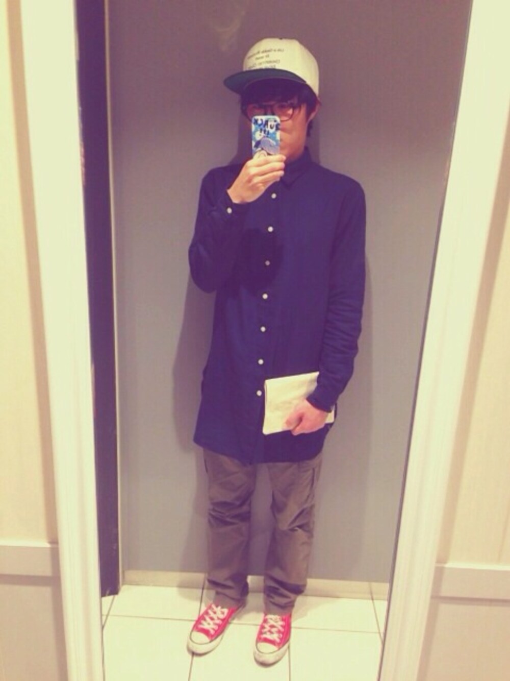 「きれいめカジュアル」｜「PRODUCT（street）のPTRN SNAPBACK（キャップ、ホワイト系）」を使った、Renさん（メンズ・174cm）の春コーディネートの1枚目の写真