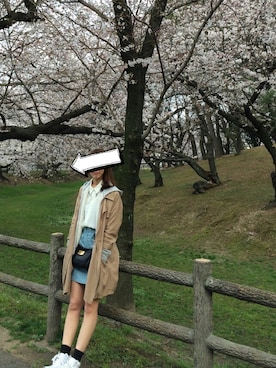 「Another Edition（アナザーエディション）のアイテム（トレンチコート、ベージュ系）」を使った、yuchiさん（レディース・165cm）の夏コーディネート
