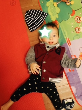 「アイテム（スタジャン、ブラウン系）」を使った、くぅさん（キッズ・80cm）の冬コーディネート