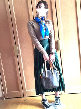 「MichaelKors」｜「アイテム（アクセサリー）」を使った、alisaさん（レディース・160cm）の冬コーディネート