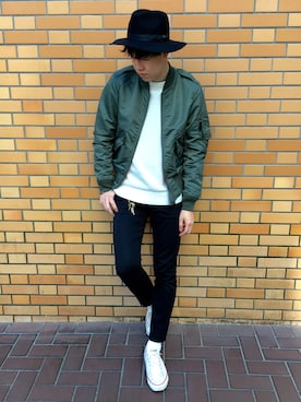 「ツバ広ハット」｜「アイテム（ブルゾン）」を使った、T.Takahashiさん（メンズ・184cm）の冬コーディネート