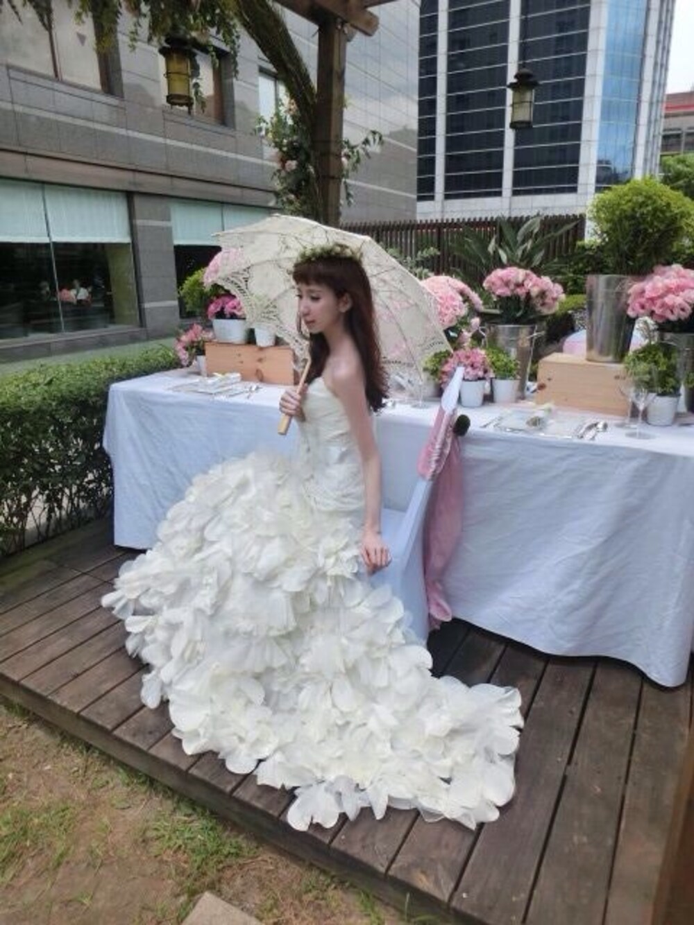 「アイテム（ワンピース、ホワイト系）」を使った、葉芷君💗さん（レディース・163cm）の夏コーディネートの1枚目の写真