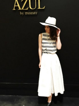 「ウエストゴム」｜「アイテム（アクセサリー）」を使った、manami naganoさん（レディース・164cm）の春コーディネート