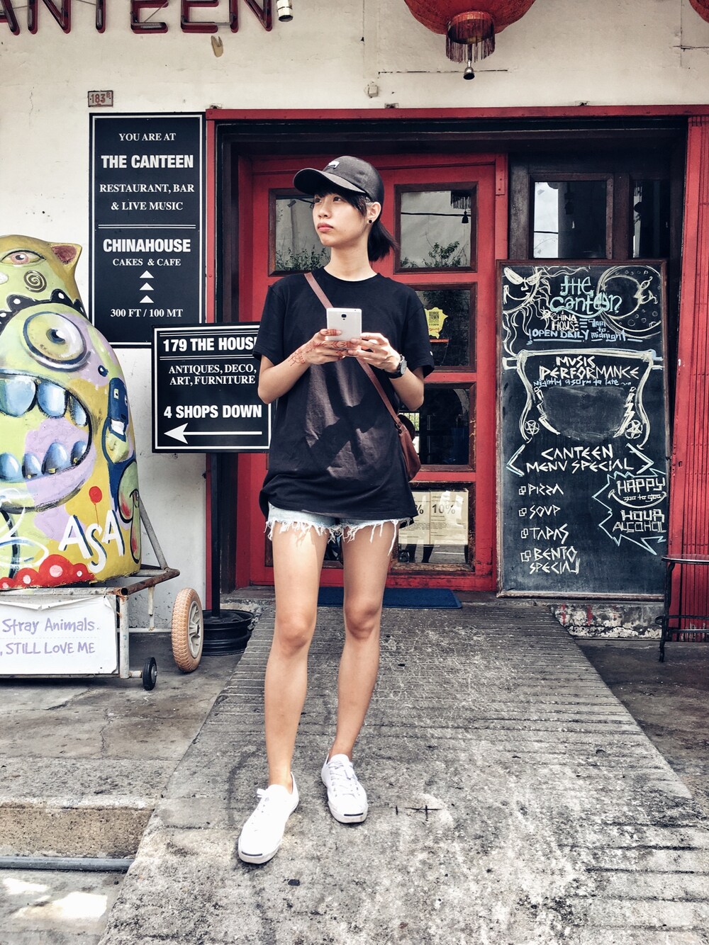 「penang、GEORGETOWN」｜「STUSSYのアイテム（キャップ、ブラック系）」を使った、57.45さん（レディース・164cm）の夏コーディネートの1枚目の写真