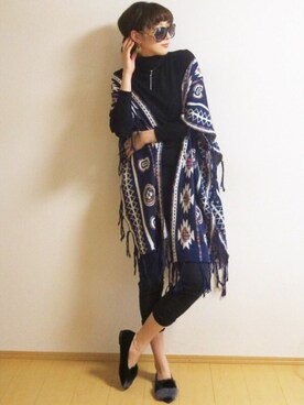 「スキニー」｜「アイテム（ポンチョ）」を使った、Tiffee さん（レディース・173cm）の秋コーディネート