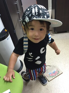 「abcd（ナシ）のアイテム（キャップ）」を使った、KenShinさん（キッズ・80cm）の秋コーディネート