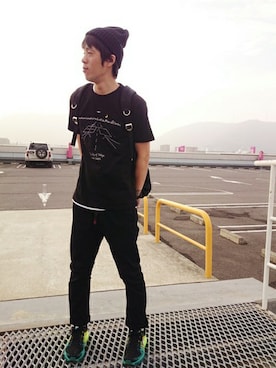 「Design Tshirts Store graniph（デザイン　ティーシャツ　ストア　グラニフ）のアイテム（トップス）」を使った、ozoさん（メンズ・175cm）の春コーディネート