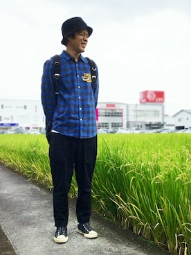 「Design Tshirts Store graniph（デザイン　ティーシャツ　ストア　グラニフ）のアイテム（トップス）」を使った、ozoさん（メンズ・174cm）の秋コーディネート