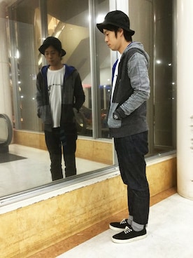 「Design Tshirts Store graniph（デザイン　ティーシャツ　ストア　グラニフ）のアイテム」を使った、ozoさん（メンズ・174cm）の冬コーディネート