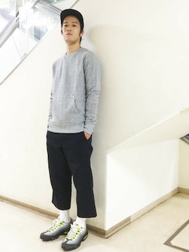 「アイテム（スニーカー、イエロー系）」を使った、ozoさん（メンズ・174cm）の秋コーディネート