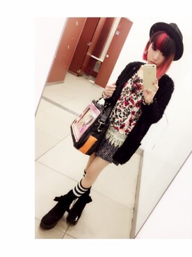 「薔薇」｜「アイテム（その他アウター）」を使った、森矢くま☆キュレーターさん（レディース・148cm）の秋コーディネート