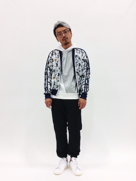 「stansmith」｜「アイテム（ジャージ）」を使った、FIVEDAYCITYさん（メンズ・171cm）の春コーディネート