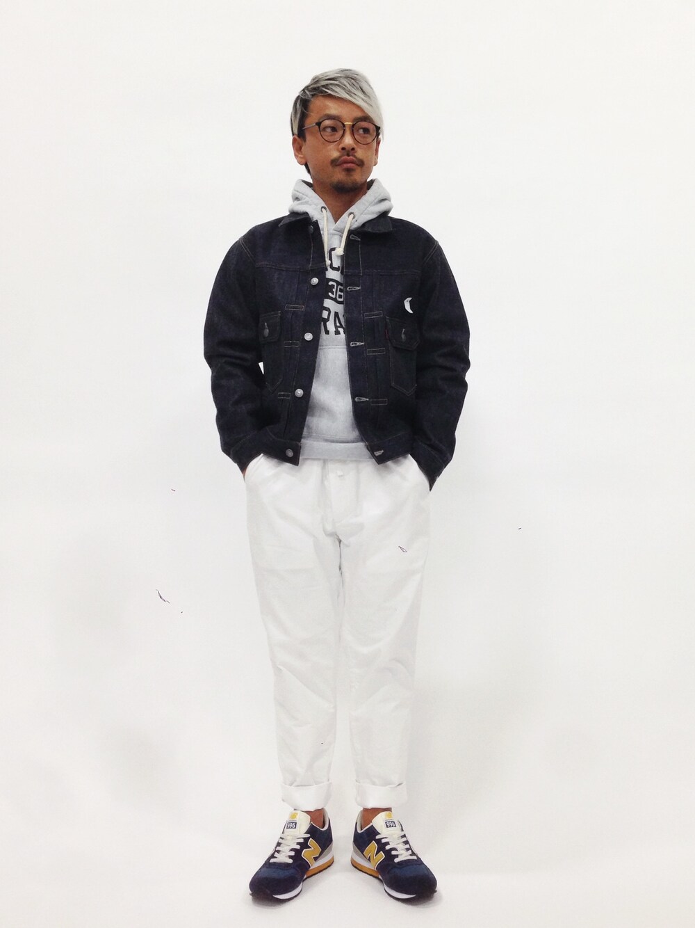 「New Balance、ニューバランス、フリークスストア、996、ニューバランス996、Levis、フリークスストア(FREAK'S STORE)、MRL996、new balance 996、ivory court」｜「LEVI'S VINTAGE CLOTHINGのLVC Type2（デニムジャケット、ブルー系）」を使った、FIVEDAYCITYさん（メンズ・171cm）の春コーディネートの1枚目の写真