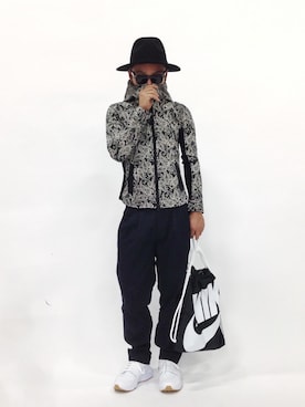 「NO ID.（ノーアイディ）のアイテム」を使った、FIVEDAYCITYさん（メンズ・171cm）の春コーディネート